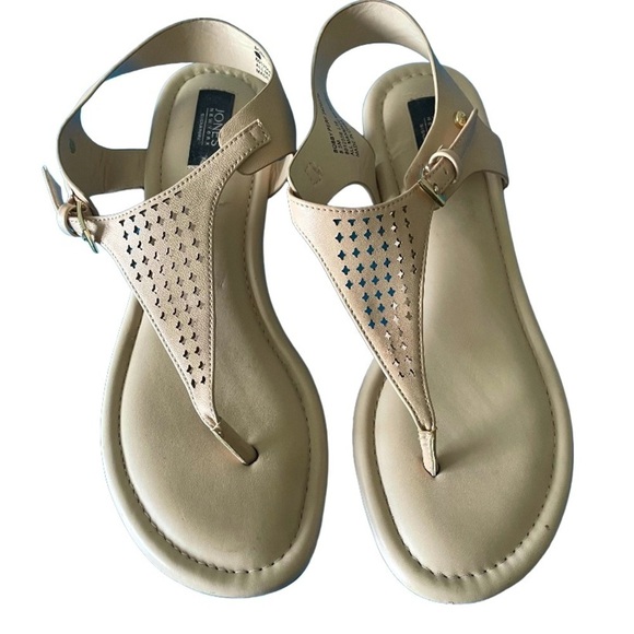 Jones New York Shoes - Jones New York Tan Thong Sandals Size 8.5